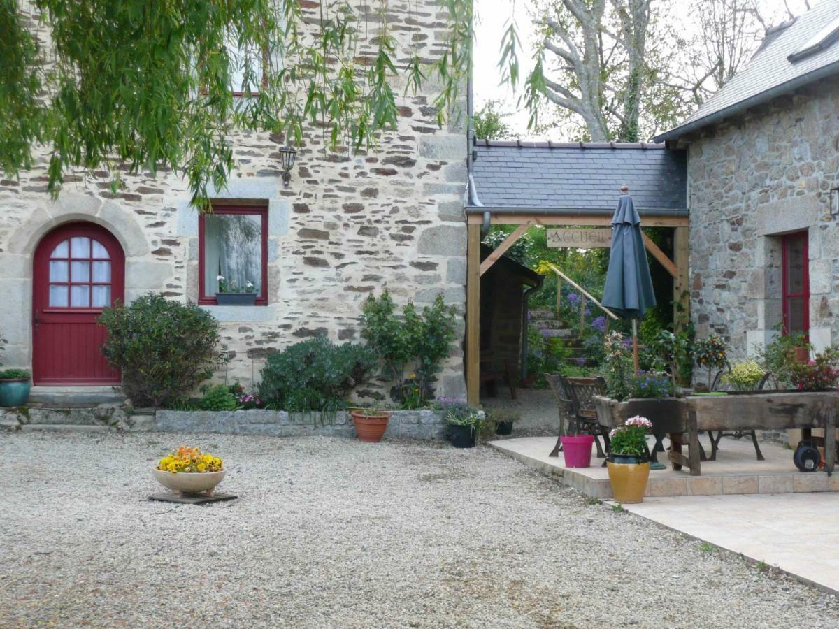 B&B Dinan La Priquetais Trévron Buitenkant foto