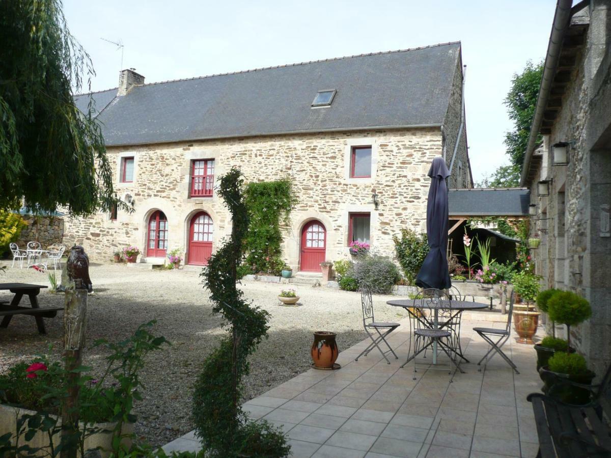 B&B Dinan La Priquetais Trévron Buitenkant foto
