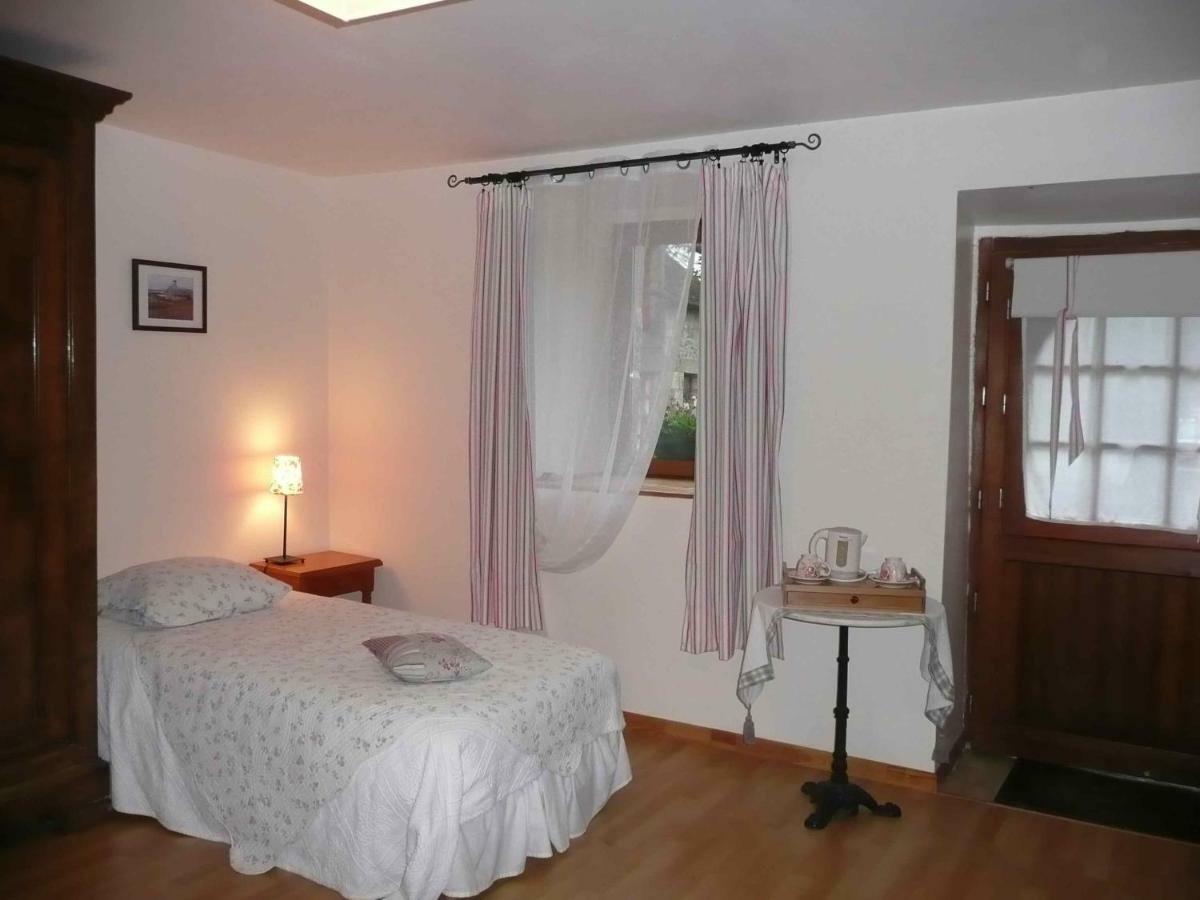 B&B Dinan La Priquetais Trévron Buitenkant foto