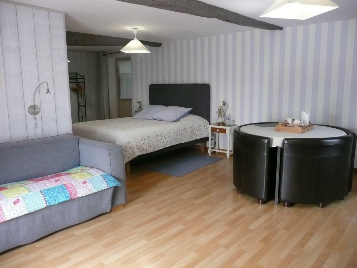 B&B Dinan La Priquetais Trévron Buitenkant foto