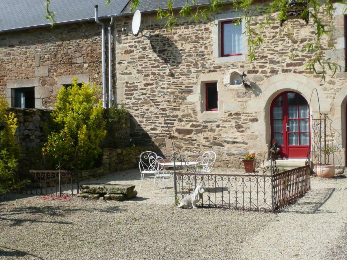B&B Dinan La Priquetais Trévron Buitenkant foto